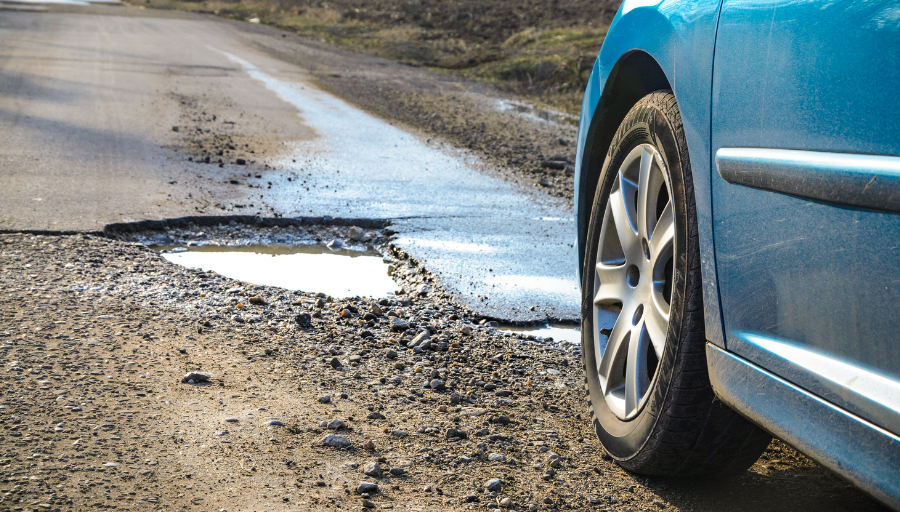 How to Tell If a Pothole Damaged Your Car: Navigating the Aftermath with Tivoli Auto Services